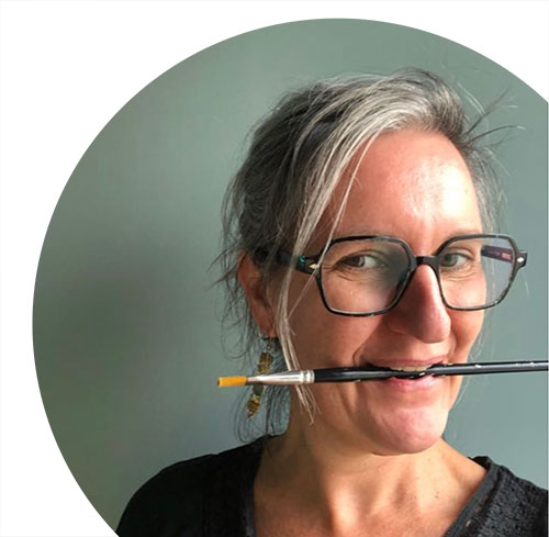 Marina Le Floch illustratrice, graphiste et peintre, photo
